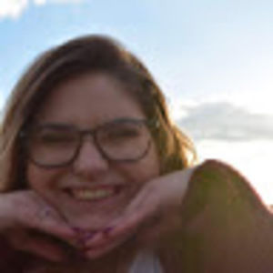 Meet your Posher, Caitlin